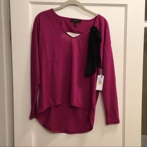 Pink Keyhole top with bow 🎀